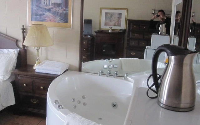 Ritz Inn Niagara