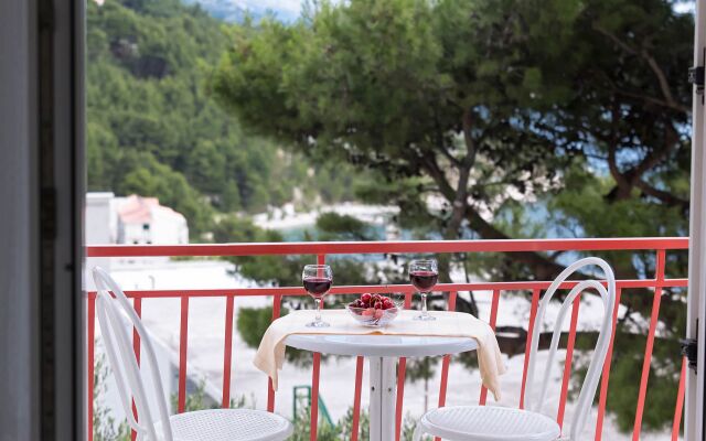 Apartment Rozari - family friendly & sea view: A1-Ivana  Brela, Riviera Makarska