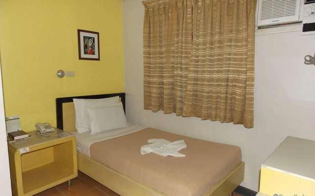 Riverside Inn