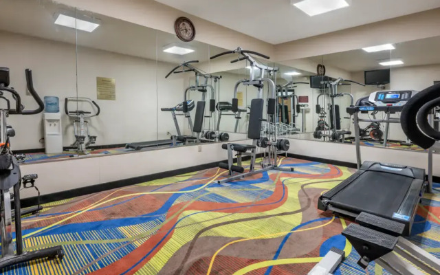 Quality Inn & Suites Near Amish Country