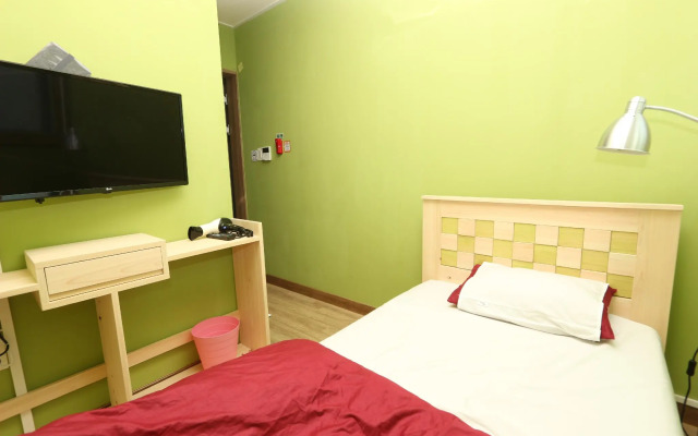Quartz Hostel