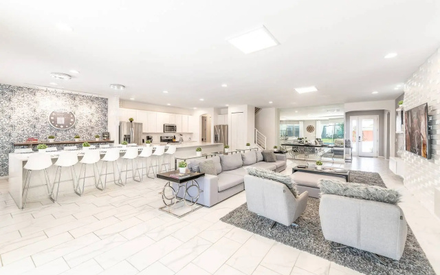 Stunning Luxury home near Disney