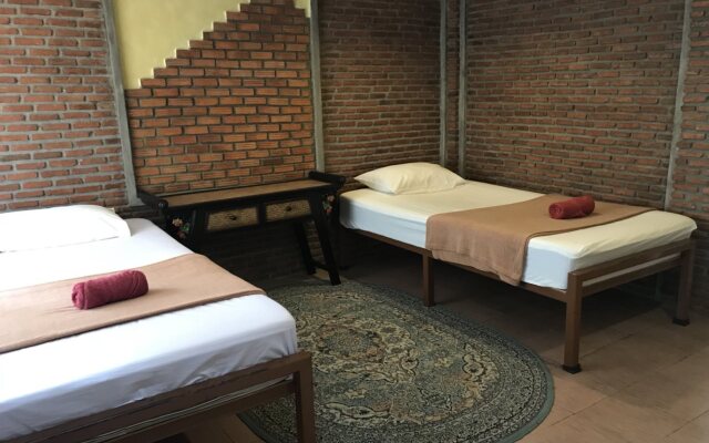 Moradok Thai Guesthouse - Hostel