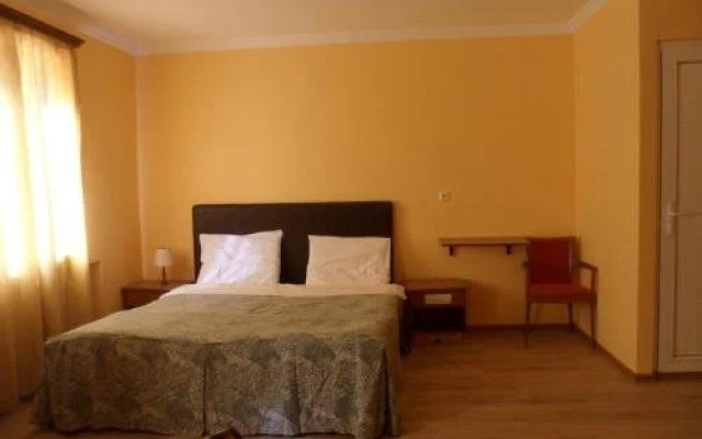 Welcome Hotel on V. Pshavela 33