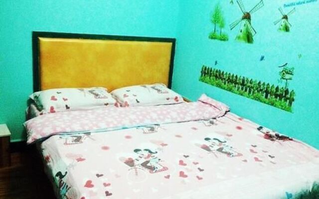 Fenghuang Liunian'erban Inn
