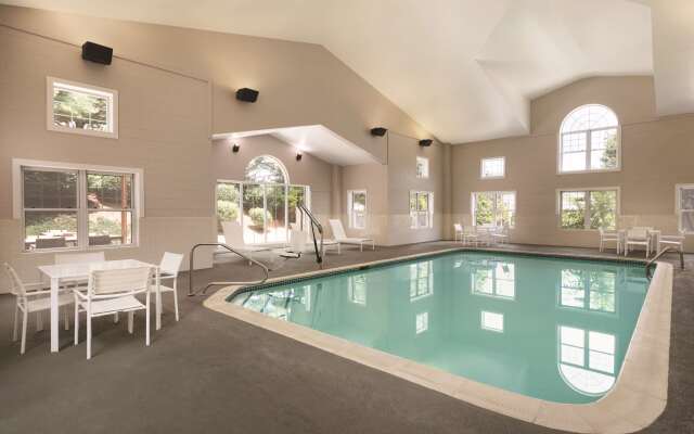 Country Inn & Suites by Radisson, Roanoke, VA