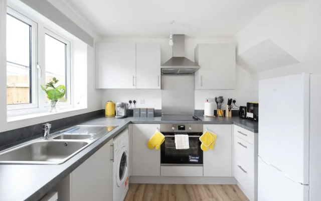 Fortified Three Bedroom Home Bristol
