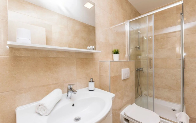 Apartments and Rooms Adriatic Suites