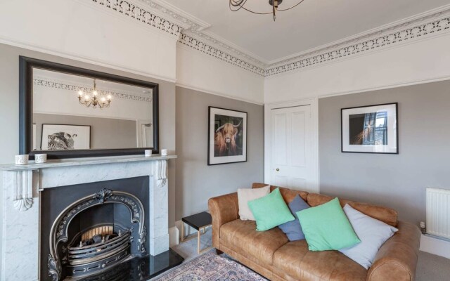 Guestready - Lovely 4BR Family Flat in Edinburgh's City Centre