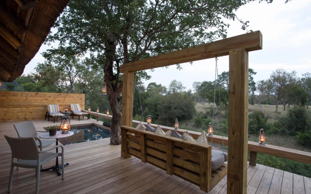 Thornybush Simbambilli Lodge