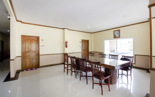 Train Hotel by Oyo Rooms