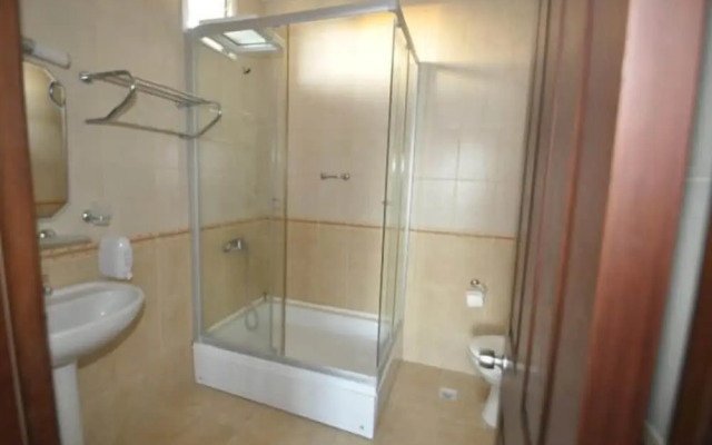 Ado Beach Hotel