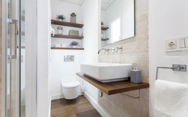 Stunning Boutique - Space Maison Apartments