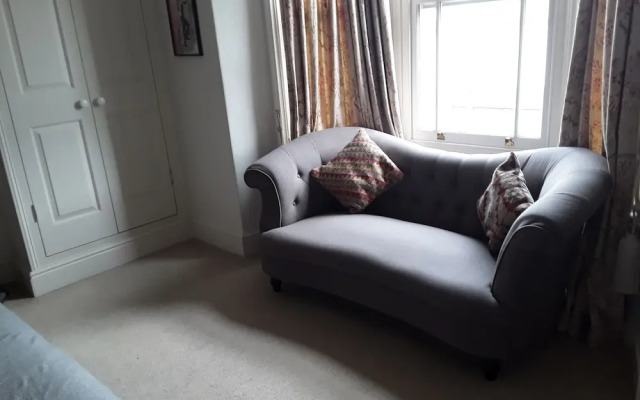 townhouse bridport