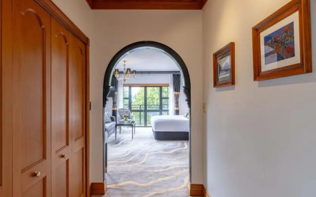 Hamurana Lodge Boutique Hotel