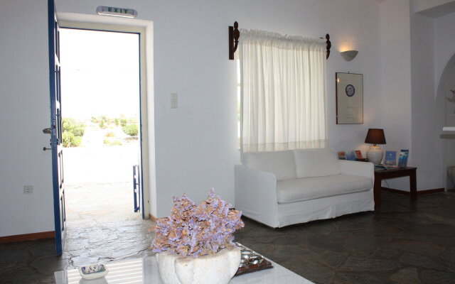 Naoussa Hotel Paros by Booking Kottas