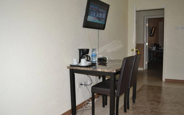 Executive Airport Hotel