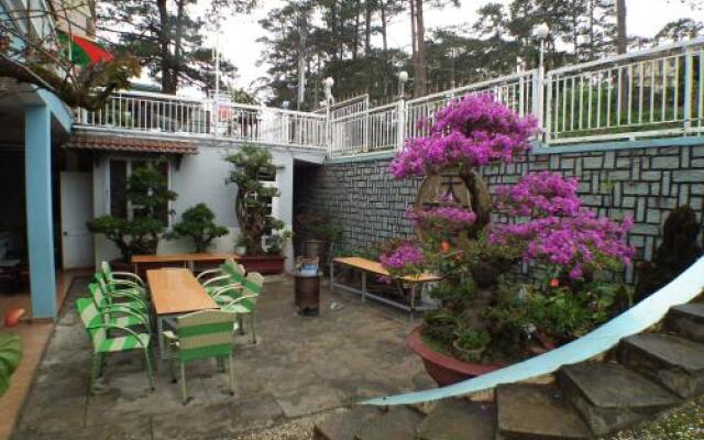 Dalat Coffee House Homestay