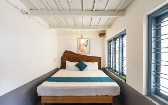 Underground Hostel By Bilwa Estate