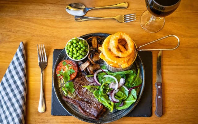 Boars Head Hotel