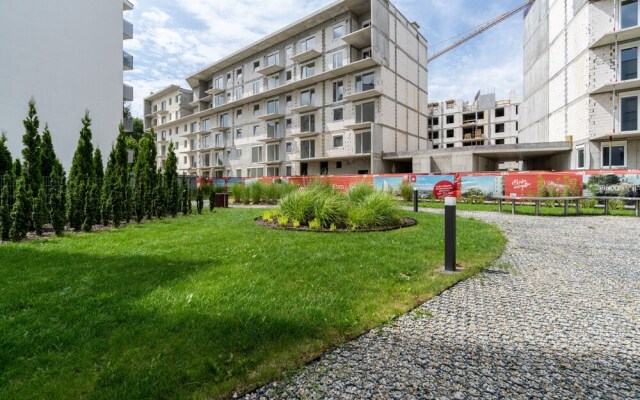 Apartment With Garden Poznan by Renters