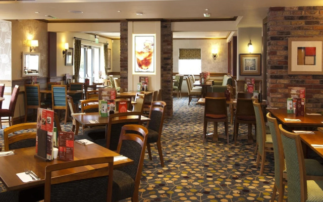 Premier Inn Exeter - M5 J29