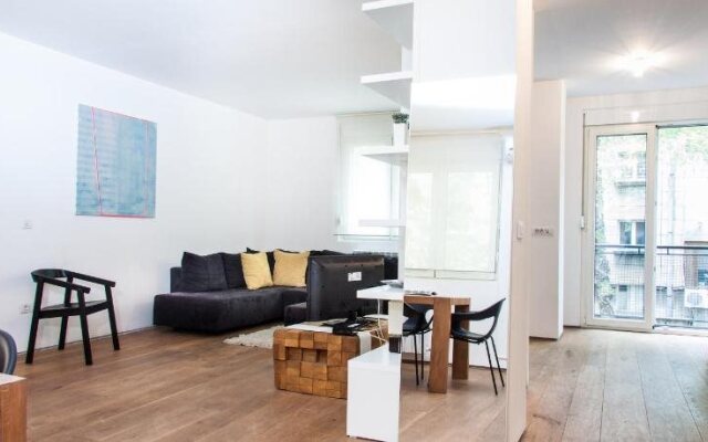 Marshall Downtown Apartment