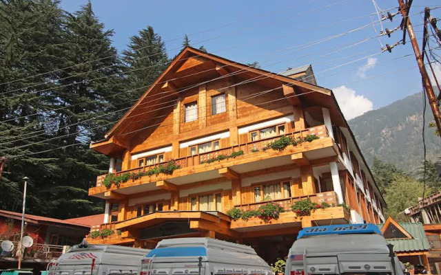 The Whispering Inn Resort & Bar Old Manali