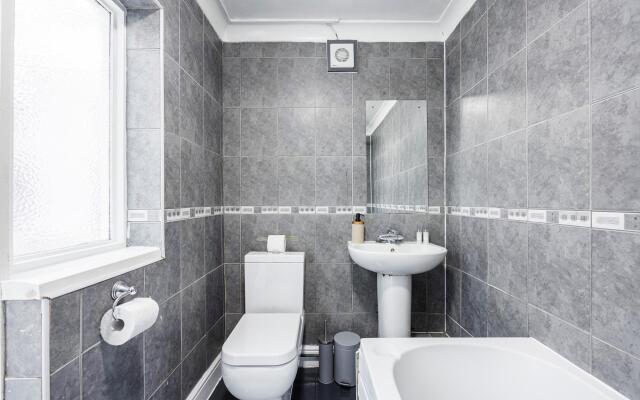 East Croydon Home - Contractors