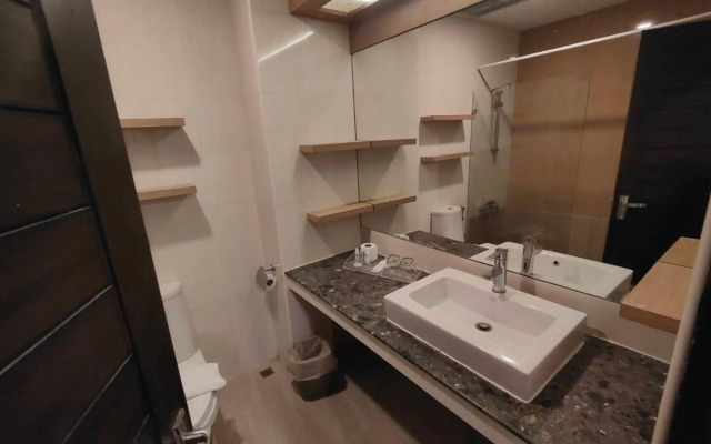 Crystal Suites Suvarnabhumi Airport