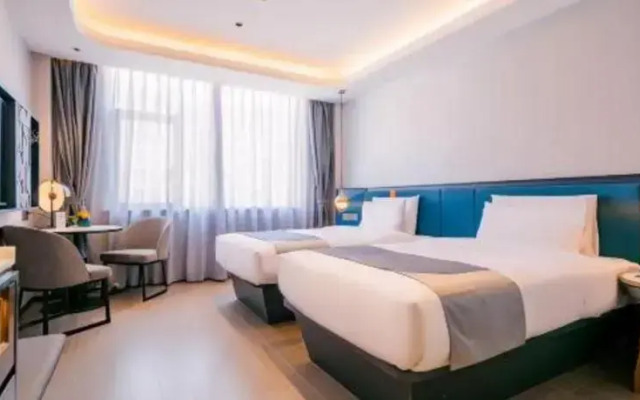 Yitel Collection (Chengdu Wuhouci Sichuan Orthopaedic Hospital Metro Station Branch)