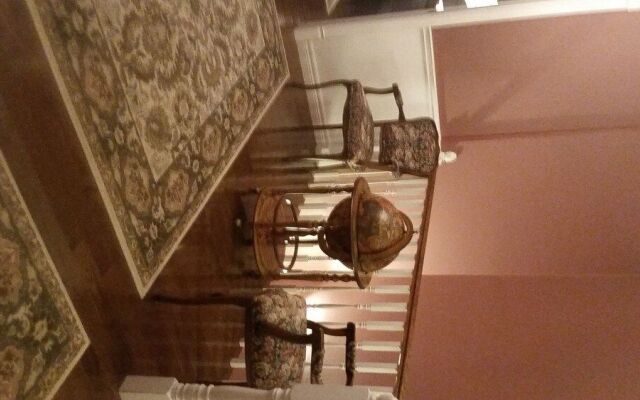 Aarons Dove House Bed & Breakfast Harbourside