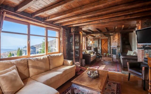 Traditional Holiday Home in Pella With Garden