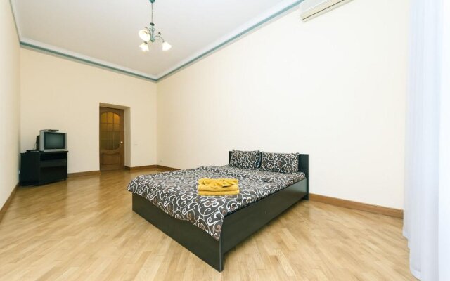 4 bedroom apartment at the Palace of Sport