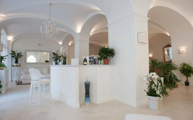 Minori Palace