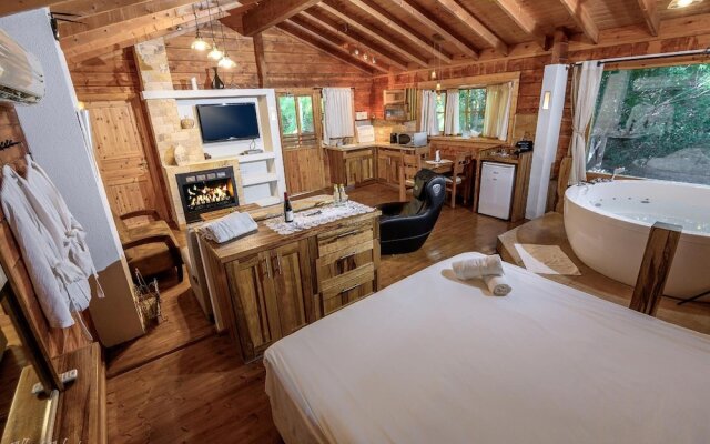Lev HaHoresh Suites