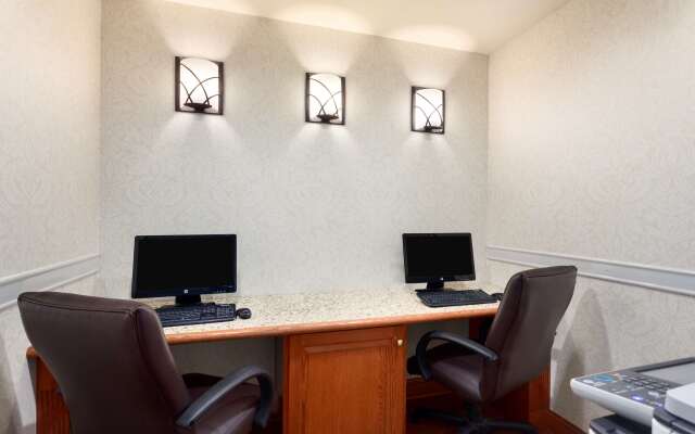 Country Inn & Suites by Radisson, Buffalo South I-90, NY