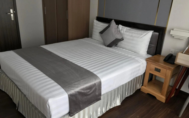 Emerald Central – Guest Rooms – Ho Chi Minh City