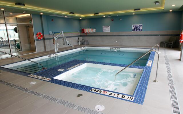 Holiday Inn Express & Suites Collingwood by IHG