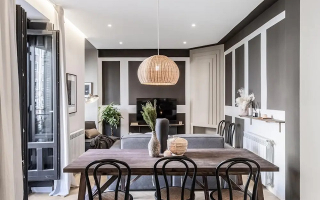 Sevilla - 4 Bedrooms in Trafalgar