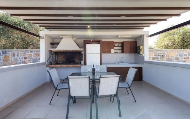 Villa Liatiko With Private Pool
