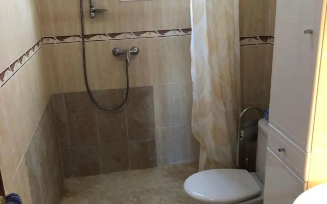 Marina Bella 1F Menyber