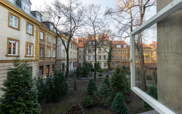 Warsaw Concierge Old Town Square