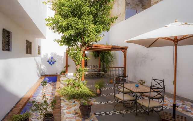 Hotel Blanco Riad
