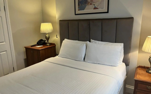 Staunton Hotel
