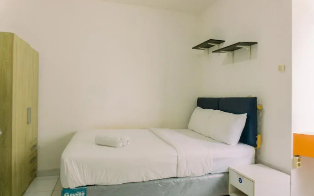 Homey And Tidy Studio Room Aeropolis Apartment
