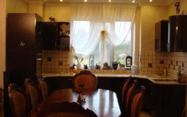 Pin Guest House