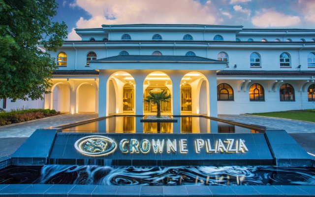 Crowne Plaza Gerrards Cross, an IHG Hotel
