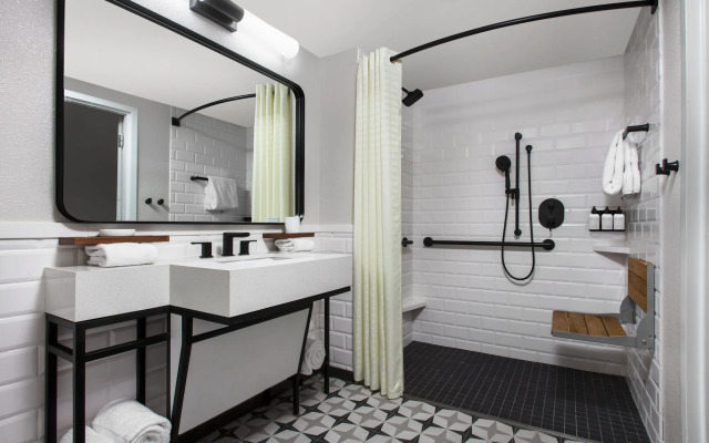 Bellwether Beach Resort