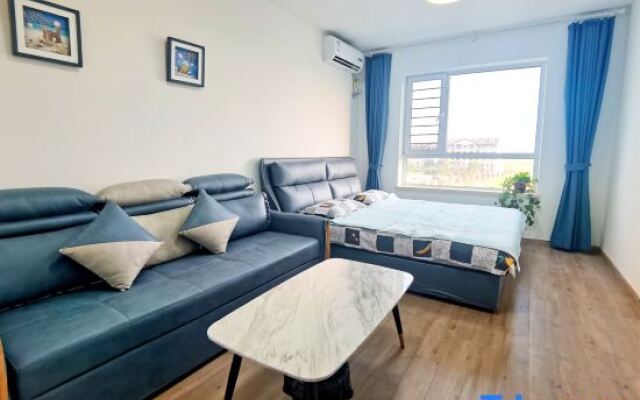 Yingkou Four Seasons Seascape Apartment